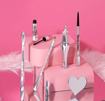 Benefit cosmetics hot sale beauty kits